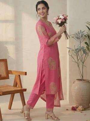 Women Ethnic Motifs Printed Regular Kurta with Trousers & With Dupatta 5