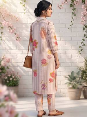 Women Floral Printed Regular Chanderi Silk Kurta with Trousers 3