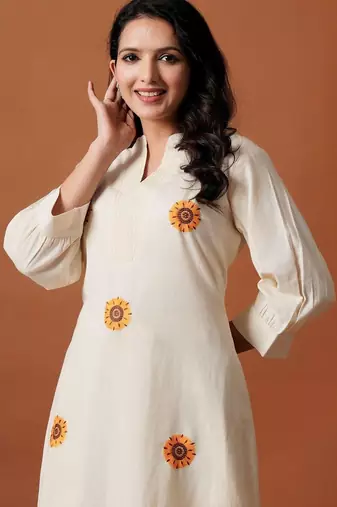 Floral Embroidered Thread Work Pure Cotton Kurta With Trousers