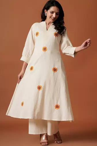Floral Embroidered Thread Work Pure Cotton Kurta With Trousers