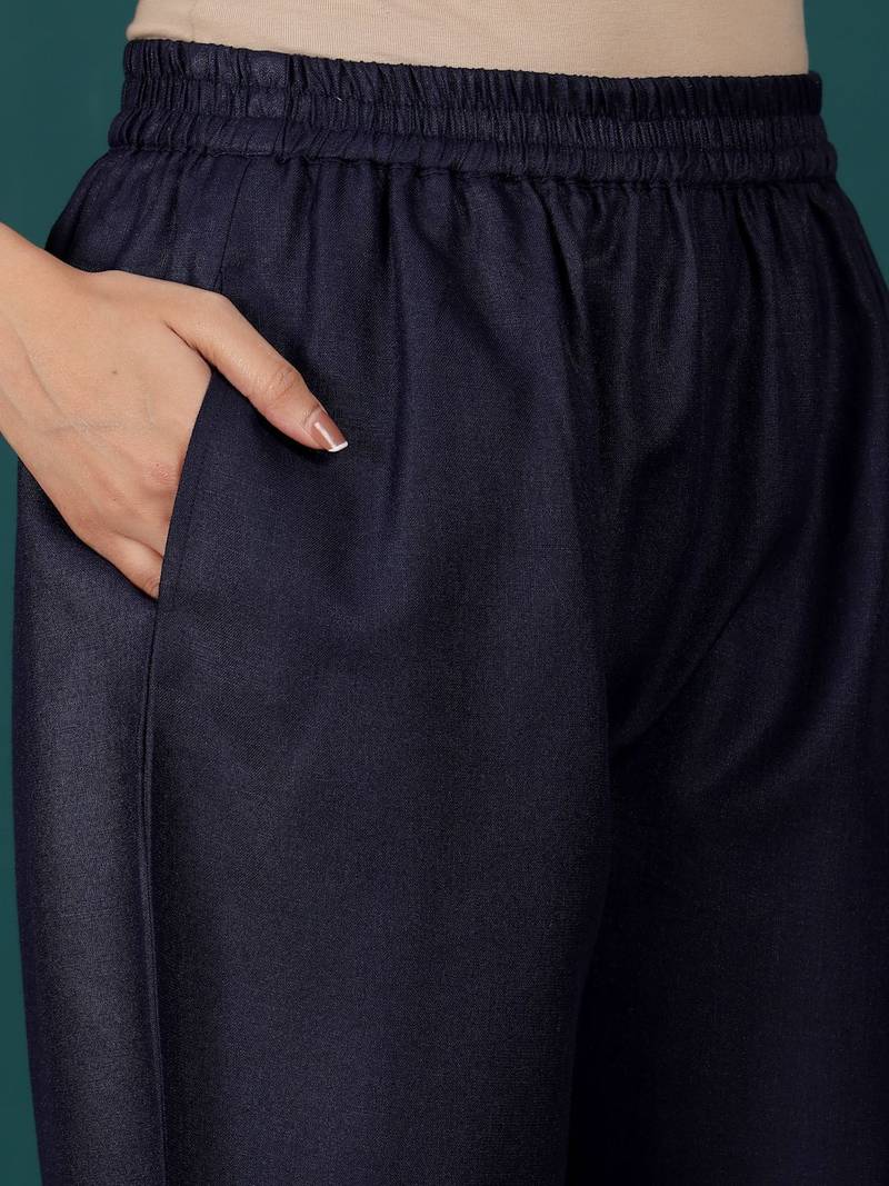Women Regular Thread Work Kurta with Trousers