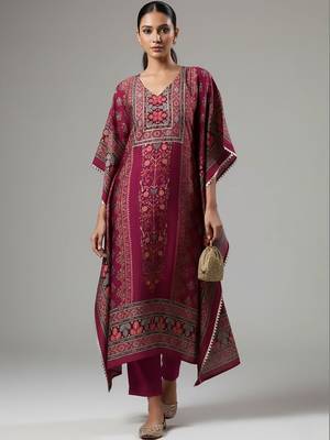 Women Ethnic Motifs Printed Regular Kurta with Trousers 4