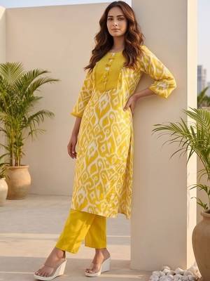 Women Ethnic Motifs Printed Regular Thread Work Kurta with Trousers 7