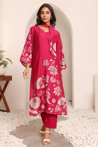 Floral Printed V-Neck Chanderi Silk A-line Kurta with Trousers