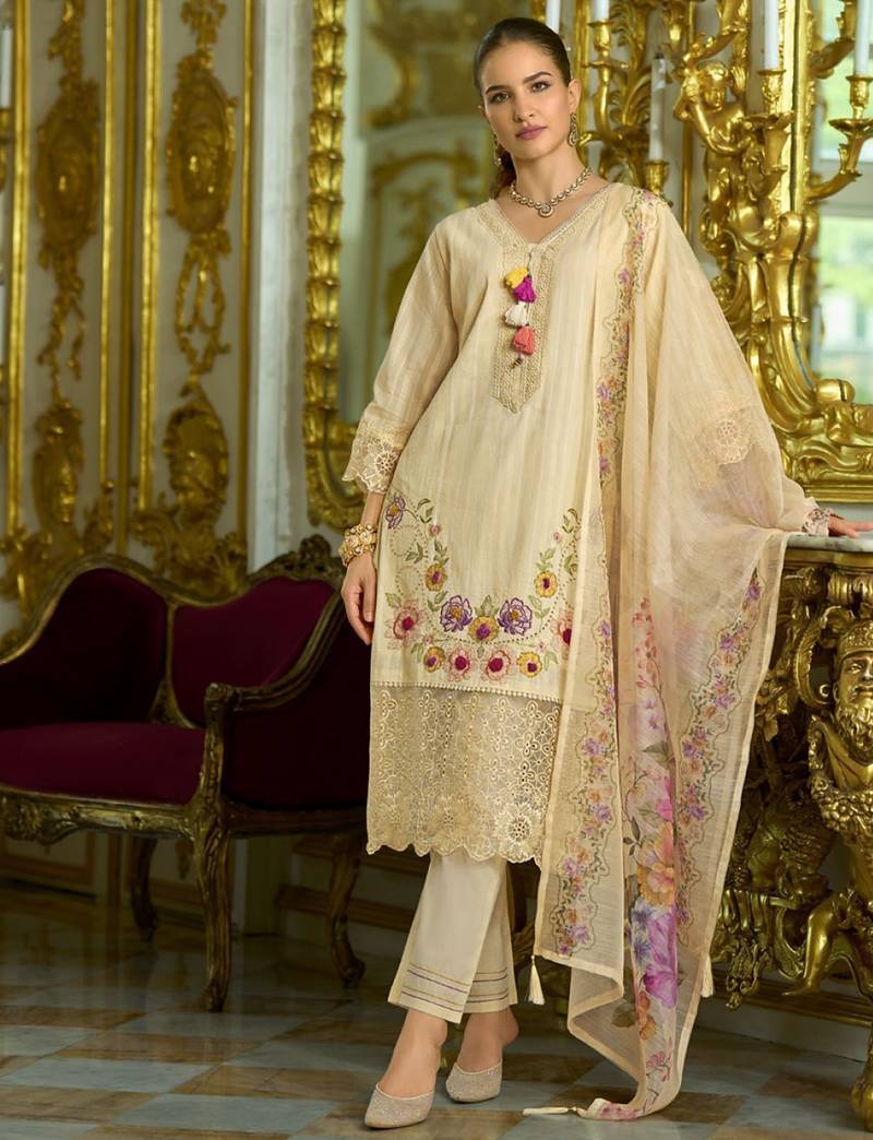 Women Floral Embroidered Regular Thread Work  Cotton Kurta with Trousers & With Dupatta