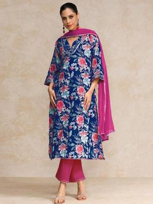 Floral Printed Gotta Patti V-Neck A-Line Kurta With Trousers & Dupatta 1
