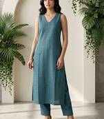 Women Regular Kurta with Trousers