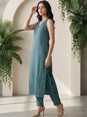 Women Regular Kurta with Trousers 2