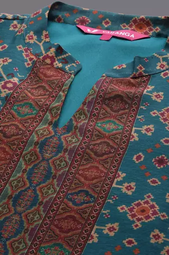 Floral Printed Mandarin Collar Chanderi Silk Kurta With Trousers & Dupatta