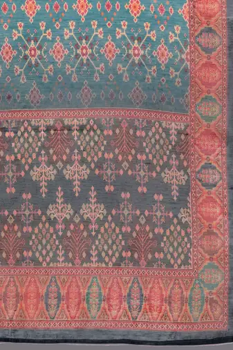 Floral Printed Mandarin Collar Chanderi Silk Kurta With Trousers & Dupatta