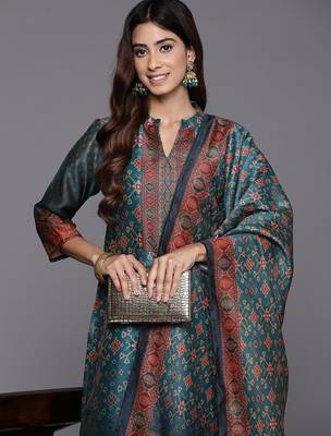 Floral Printed Mandarin Collar Chanderi Silk Kurta With Trousers & Dupatta 7