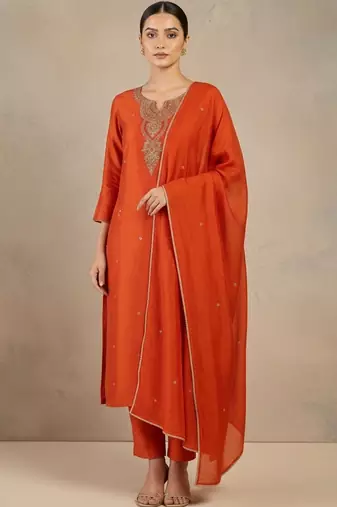 Women Embroidered Regular Thread Work Kurta with Trousers & With Dupatta
