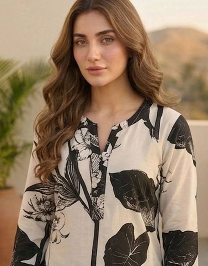 Women Floral Printed Regular Pure Cotton Kurta with Trousers