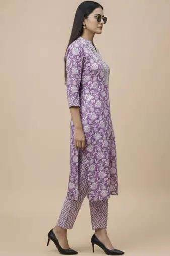 Women Floral Printed Regular Pure Cotton Kurta with Trousers & With Dupatta