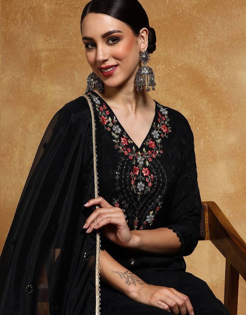 Women Floral Yoke Design Regular Kurta with Trousers & With Dupatta
