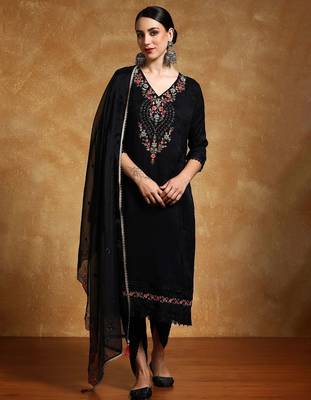 Women Floral Yoke Design Regular Kurta with Trousers & With Dupatta 1