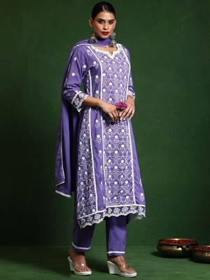 Women Floral Embroidered Regular Chikankari  Cotton Kurta with Trousers & With Dupatta 3