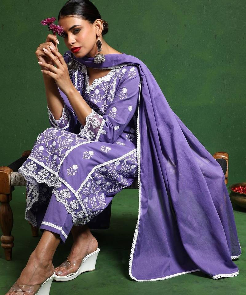 Women Floral Embroidered Regular Chikankari  Cotton Kurta with Trousers & With Dupatta