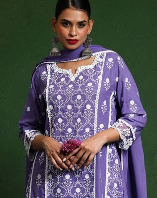 Women Floral Embroidered Regular Chikankari  Cotton Kurta with Trousers & With Dupatta 6