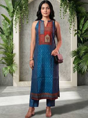 Women Ethnic Motifs Printed Regular Chanderi Silk Kurta with Trousers 1
