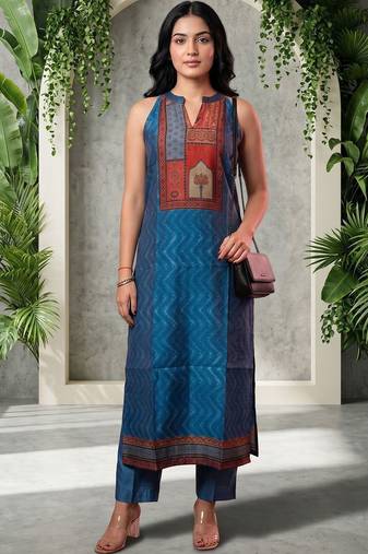 Women Ethnic Motifs Printed Regular Chanderi Silk Kurta with Trousers