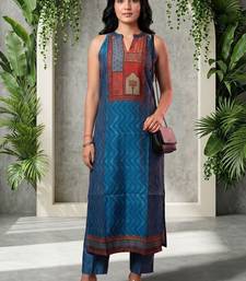 Women Ethnic Motifs Printed Regular Chanderi Silk Kurta with Trousers