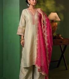 Women Ethnic Motifs Embroidered Regular Thread Work Kurta with Palazzos & With Dupatta