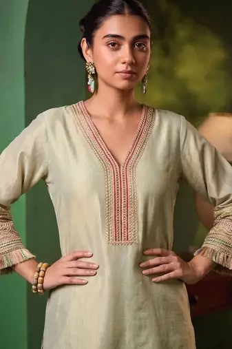 Women Ethnic Motifs Embroidered Regular Thread Work Kurta with Palazzos & With Dupatta