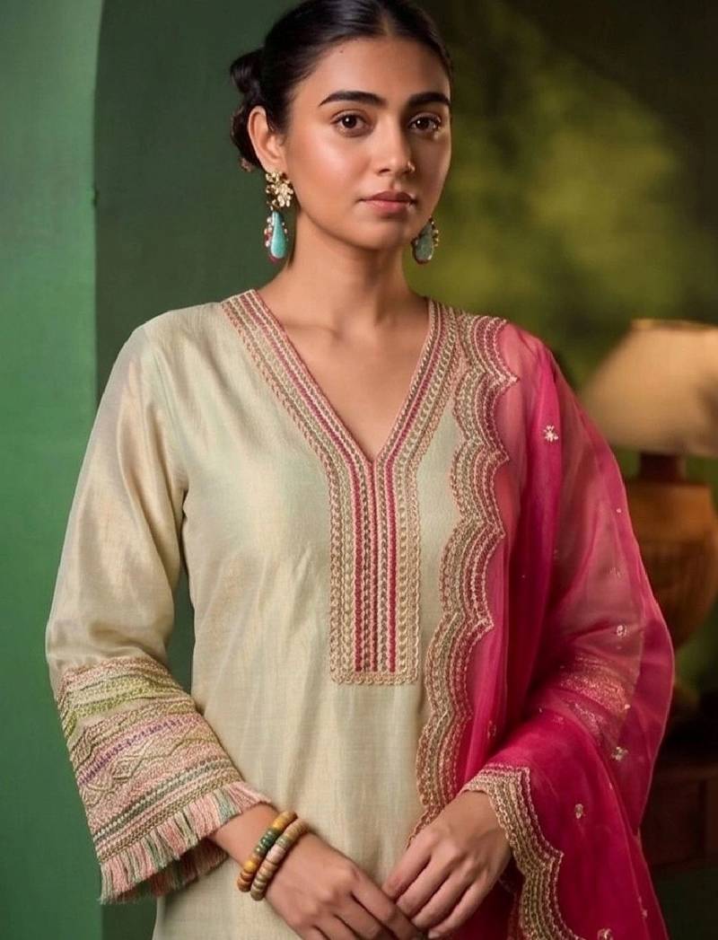 Women Ethnic Motifs Embroidered Regular Thread Work Kurta with Palazzos & With Dupatta