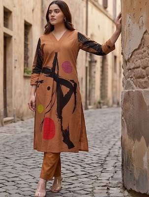 Women Printed Regular Kurta with Trousers 7