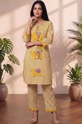 Women Ethnic Motifs Striped thread work tassel detailing Kurta with Trousers