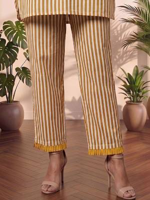 Women Ethnic Motifs Striped thread work tassel detailing Kurta with Trousers 6
