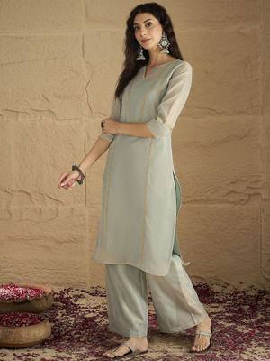 Women Regular Kurta with Palazzos 4