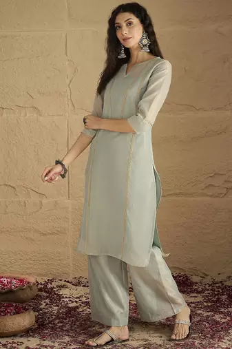 Women Regular Kurta with Palazzos