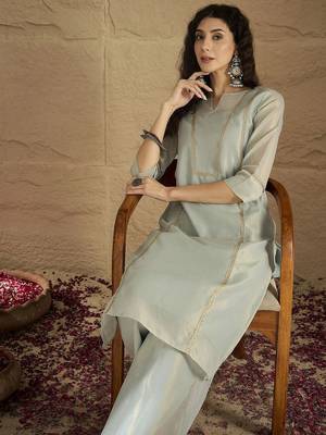 Women Regular Kurta with Palazzos 7