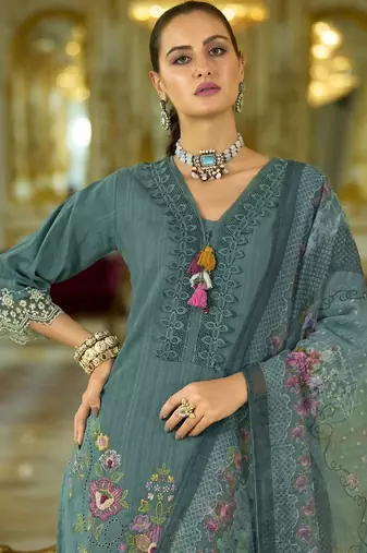 Floral Embroidered V-Neck Thread Work  Cotton Kurta With Trousers And Dupatta