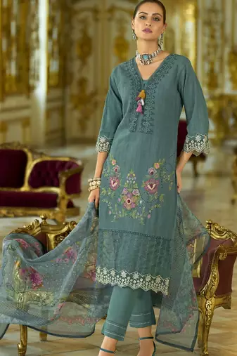 Floral Embroidered V-Neck Thread Work  Cotton Kurta With Trousers And Dupatta