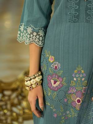 Floral Embroidered V-Neck Thread Work  Cotton Kurta With Trousers And Dupatta 7