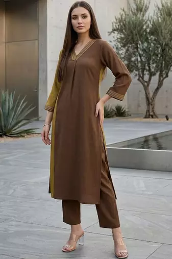 Women Regular Kurta with Trousers