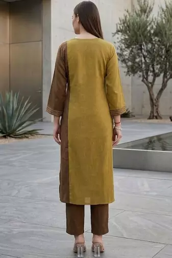 Women Regular Kurta with Trousers