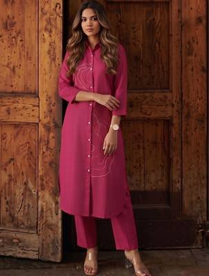 Women Ethnic Motifs Regular Thread Work Kurta with Trousers 1