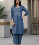 Women Embroidered Regular Thread Work Kurta with Trousers
