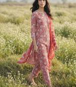 Women Floral Printed Regular Kurta with Trousers & With Dupatta