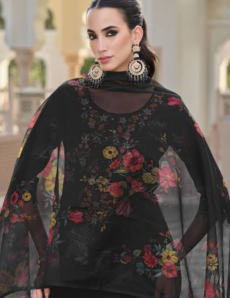 Floral Embroidered Thread Work Straight Kurta With Trousers And Dupatta