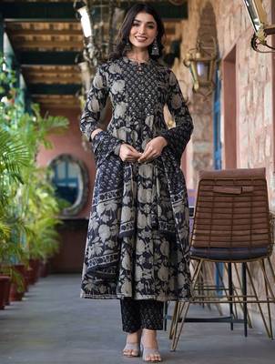Women Floral Printed Panelled Mirror Work Kurta with Trousers & With Dupatta 1