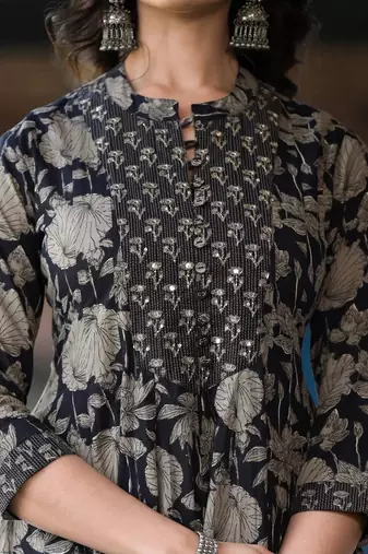 Women Floral Printed Panelled Mirror Work Kurta with Trousers & With Dupatta