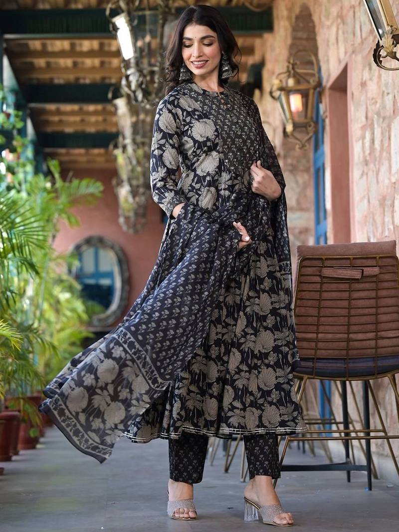 Women Floral Printed Panelled Mirror Work Kurta with Trousers & With Dupatta