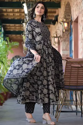 Women Floral Printed Panelled Mirror Work Kurta with Trousers & With Dupatta