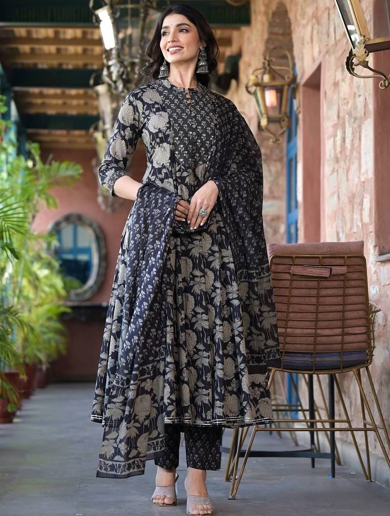 Women Floral Printed Panelled Mirror Work Kurta with Trousers & With Dupatta