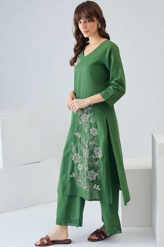 Women Floral Embroidered Regular Thread Work  Cotton Kurta with Palazzos